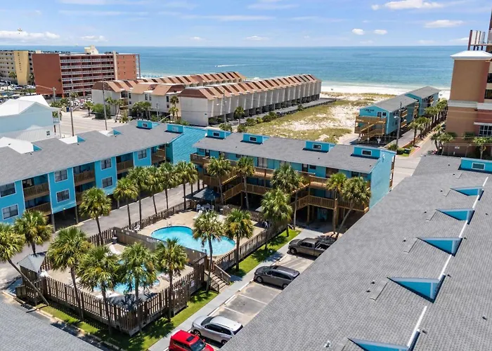 Poolside With Access Holiday home Gulf Shores