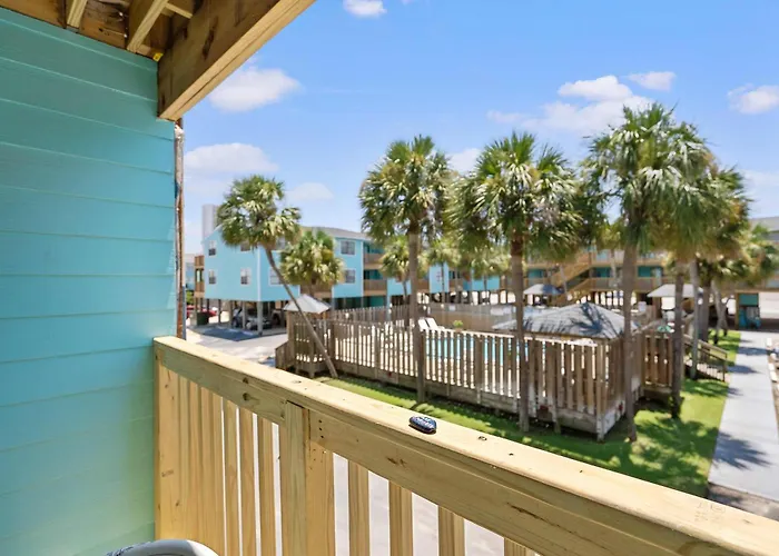 Poolside With Access Holiday home