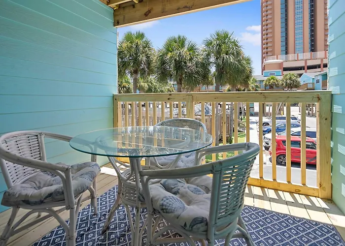 Poolside With Access Gulf Shores