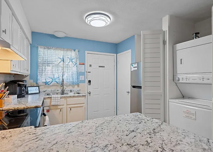 Poolside With Access Holiday home Gulf Shores